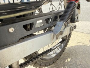 クロスカブ110 JA45 Mr Quickチェーンケース装着後 上側